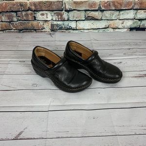 Bolo black leather nursing clogs W 7